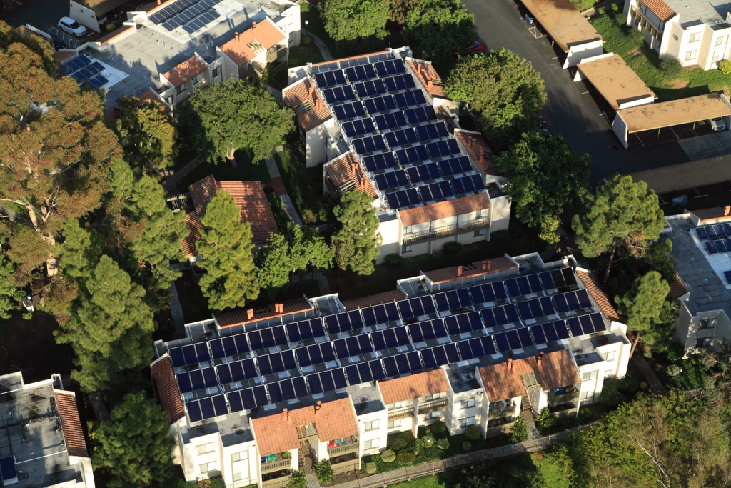 california-sees-jump-in-solar-rebates-gov-t-customers-lead-the-way