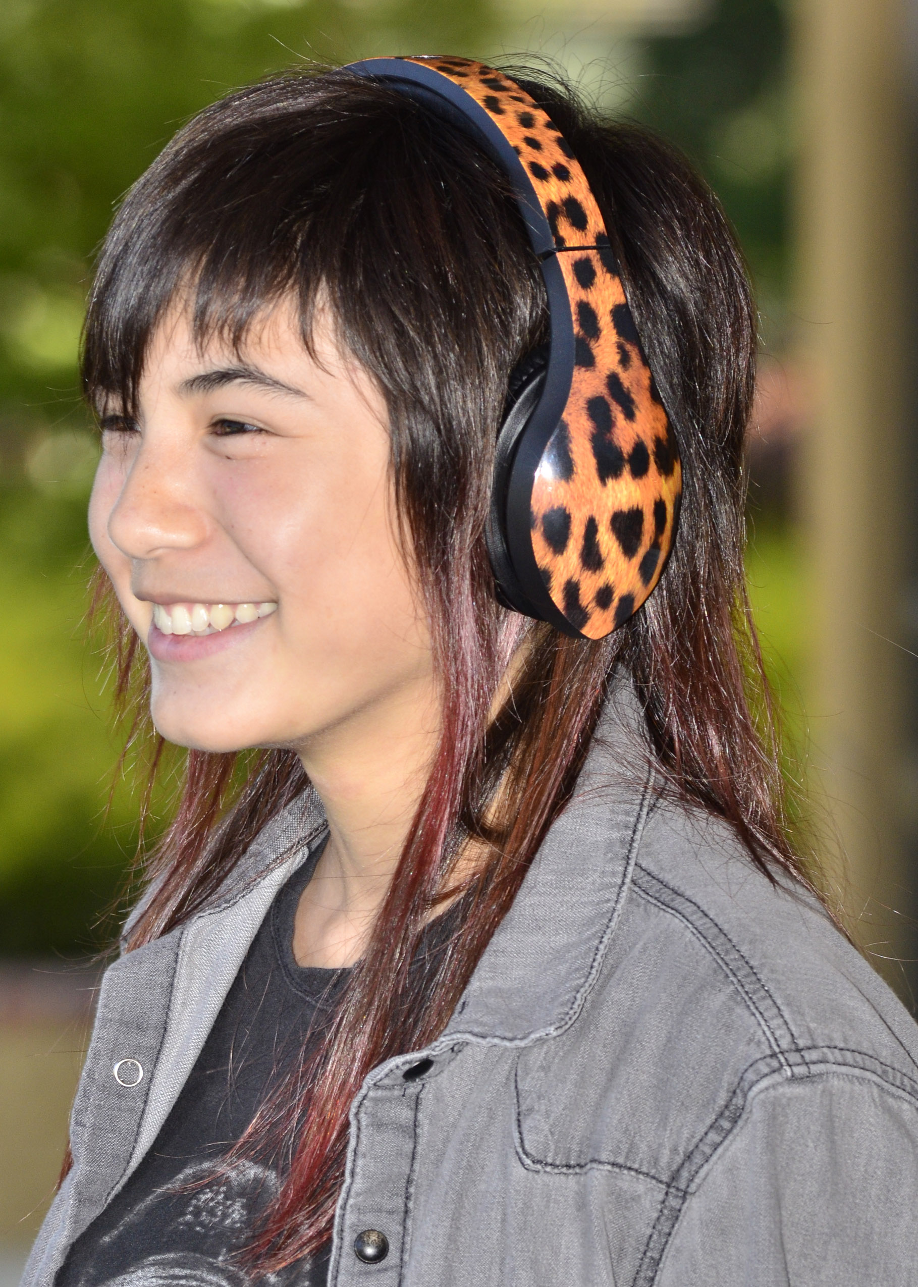 Velodyne's wireless vFree headphones in designer skin leopard