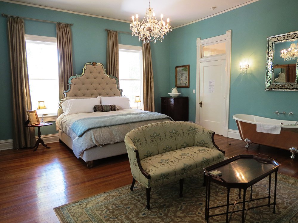 The Twelve Oaks Bed and Breakfast, the Inspiration for Its Namesake in