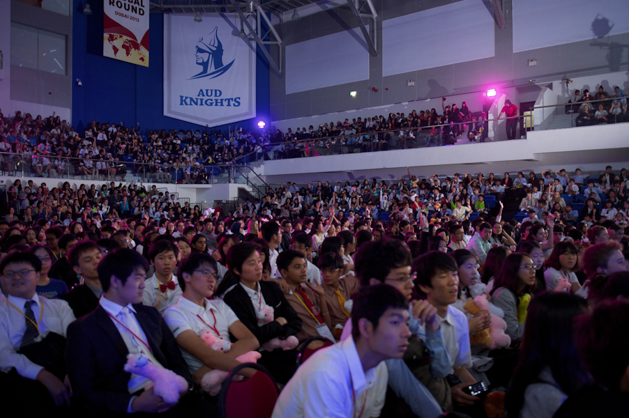 Students Pack the "Alpaca Arena" for the Scholar's Bowl