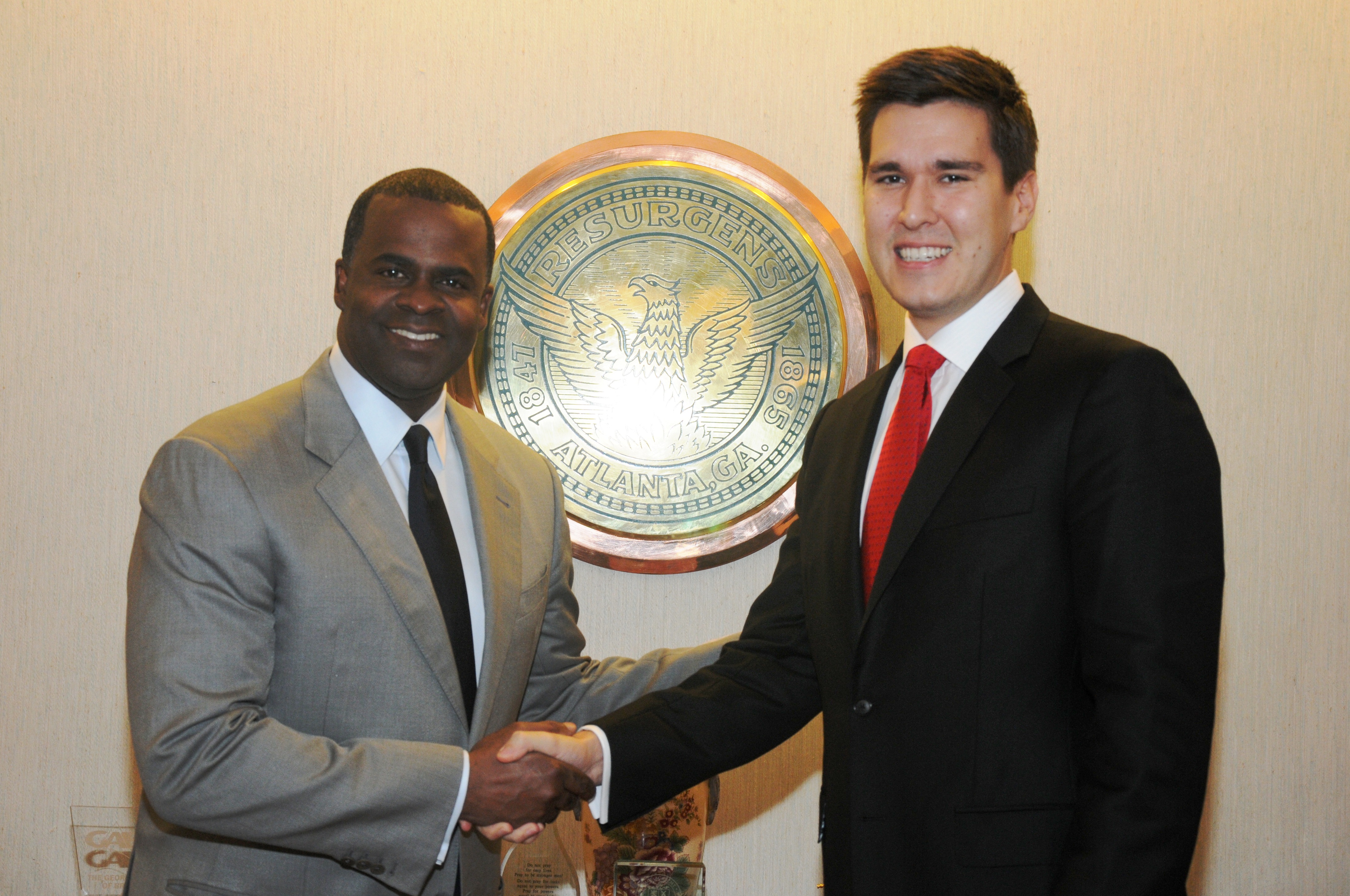 Atlanta Mayor Congratulates New Business Leader W. Lamar Chesney Jr.