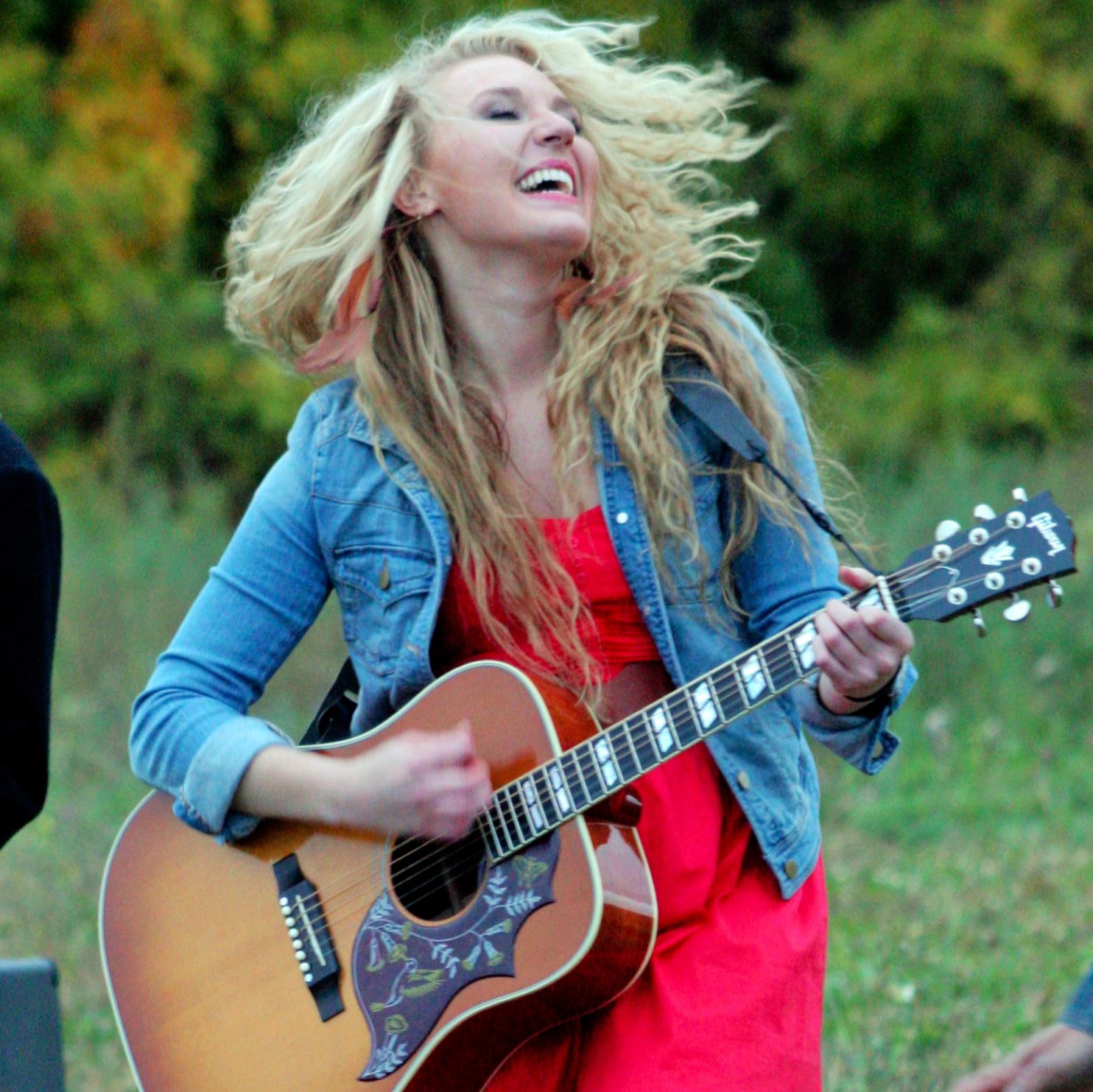 Paulina Jayne, Country Singer/Songwriter