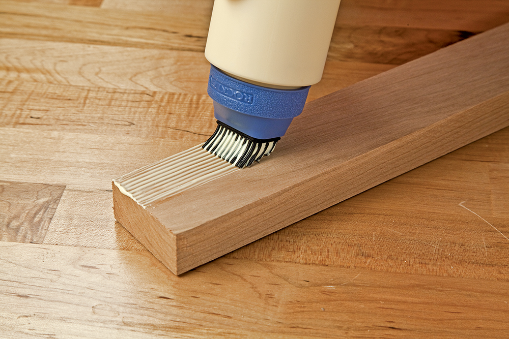 A silicone brush tip for wider boards.