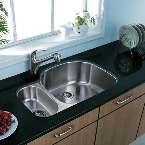 Vigo VG3121R - 31-inch undermount stainless steel 18 gauge double bowl kitchen sink