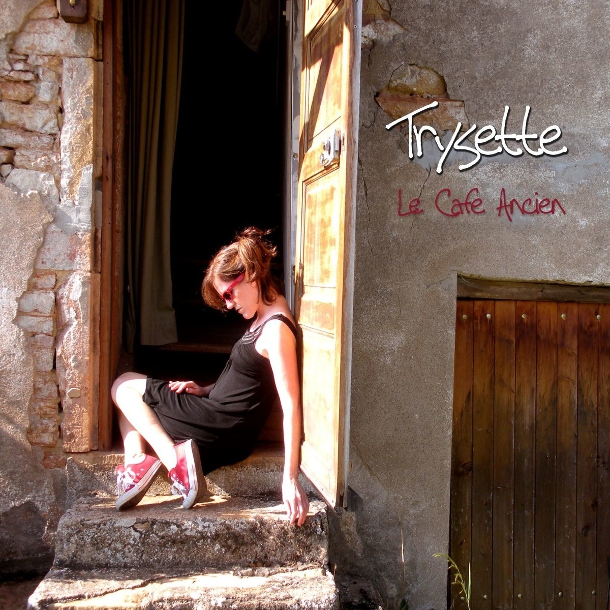 Trysette's latest album Le Cafe Ancien