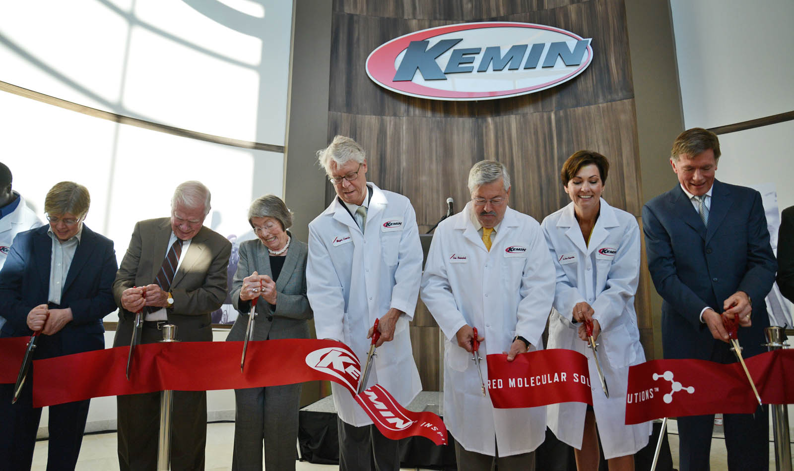 New Molecular Advancement Center Dedicated as Kemin Expansion Continues