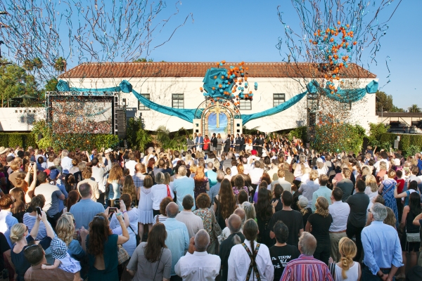 Film and TV actor Patrick Renna and his wife and Executive Director, Jasmin Renna, led the ribbon-cutting at the dedication and grand opening of the new Church of Scientology Mission of Los Feliz.