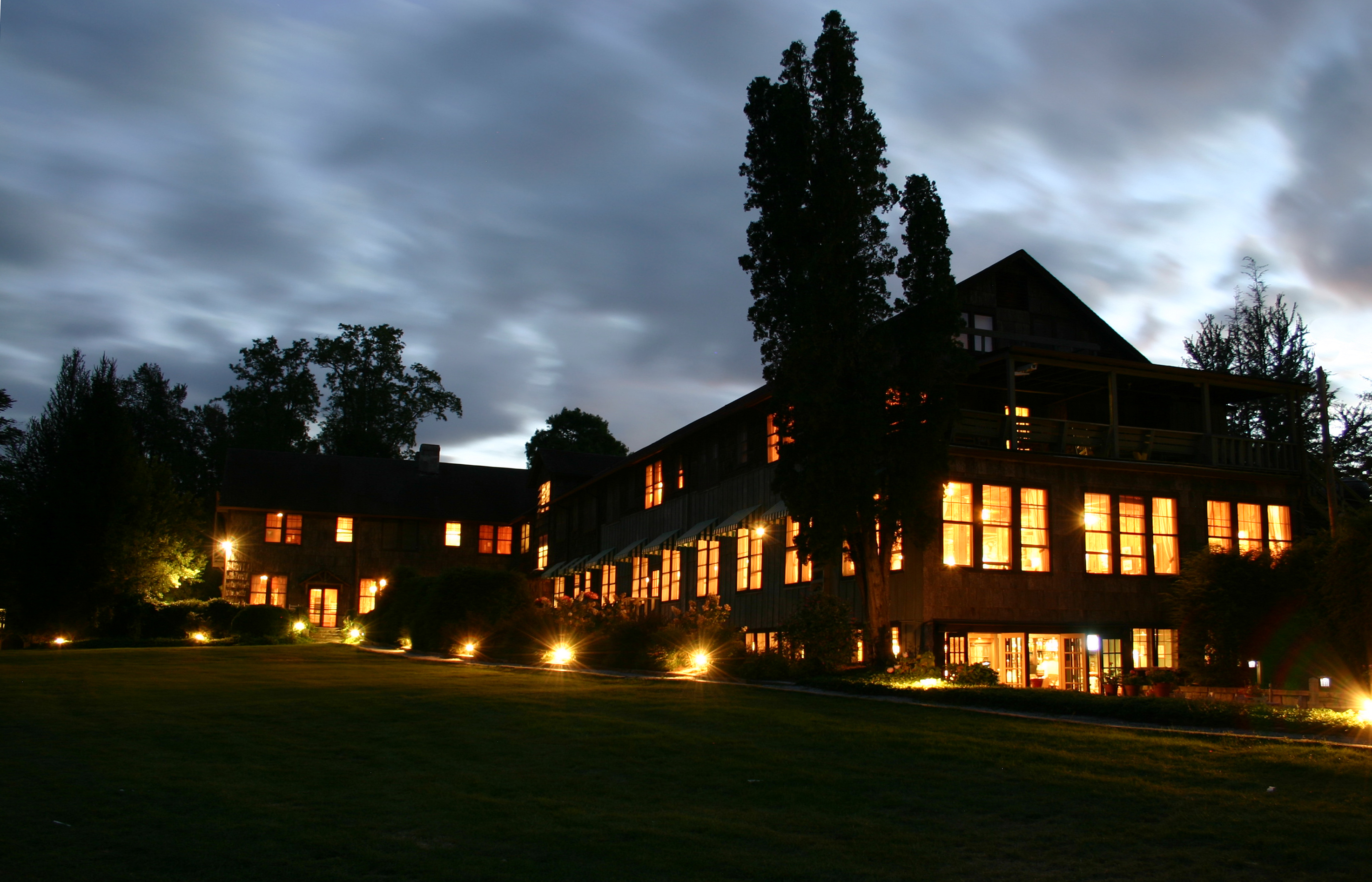 At High Hampton Inn, guests leave the windows open for the cool mountain air.