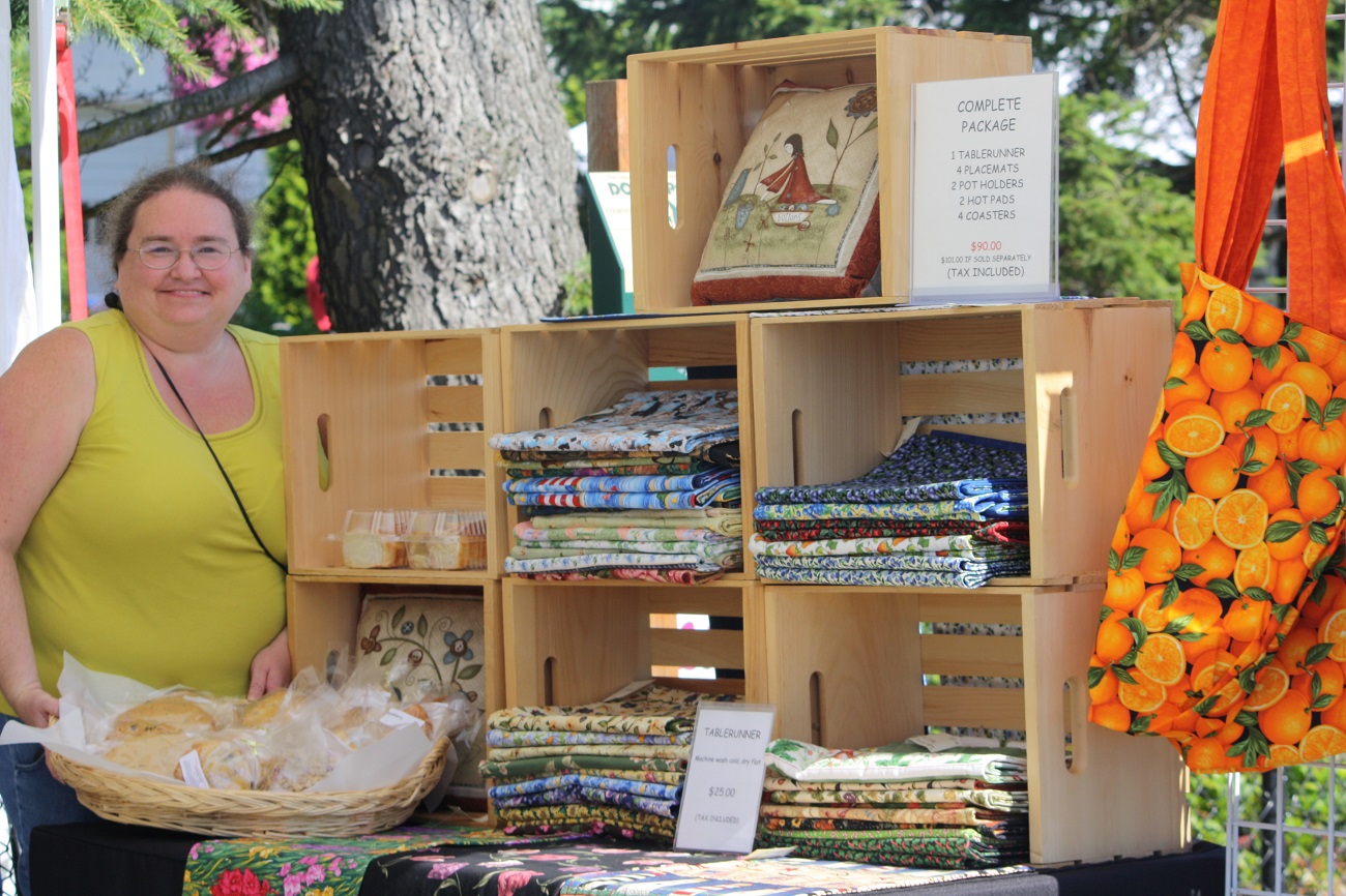 Hand sewn table linens and bags from Laura's Creative Attic