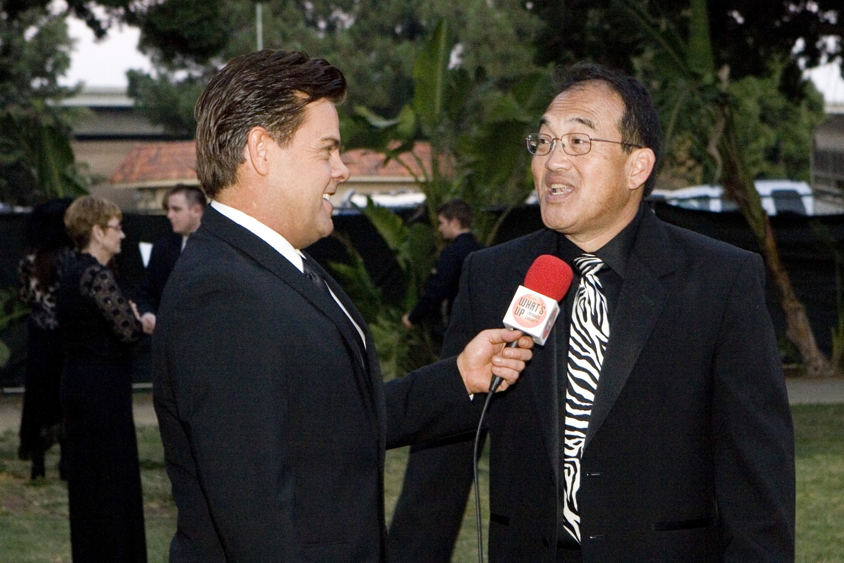 Scott Stewart host of What's Up OC speaks to Ken Yamaguchi, Executive Director of the Santa Ana Zoo. Photo by Ann Chatillon