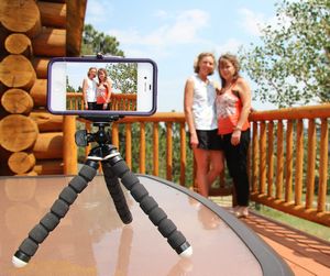 Shoot pictures and videos with iOS cameras using the AirTurn DIGIT II wireless remote