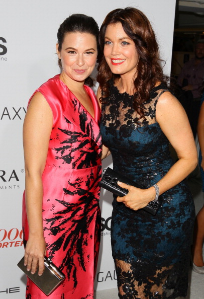 Katie Lowes (left) carries Jill Milan's Art Deco Clutch, with "Scandal" co-star Bellamy Young, to The Hollywood Reporter's Emmys Party Sept. 19, 2013 (Photo: J.B. Lacroix, Wire Image)