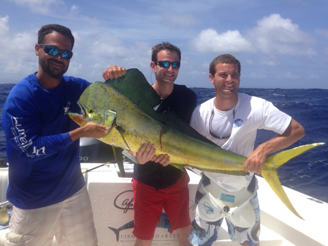 Guests catch big Mahi with Capt. Alvin in St Thomas