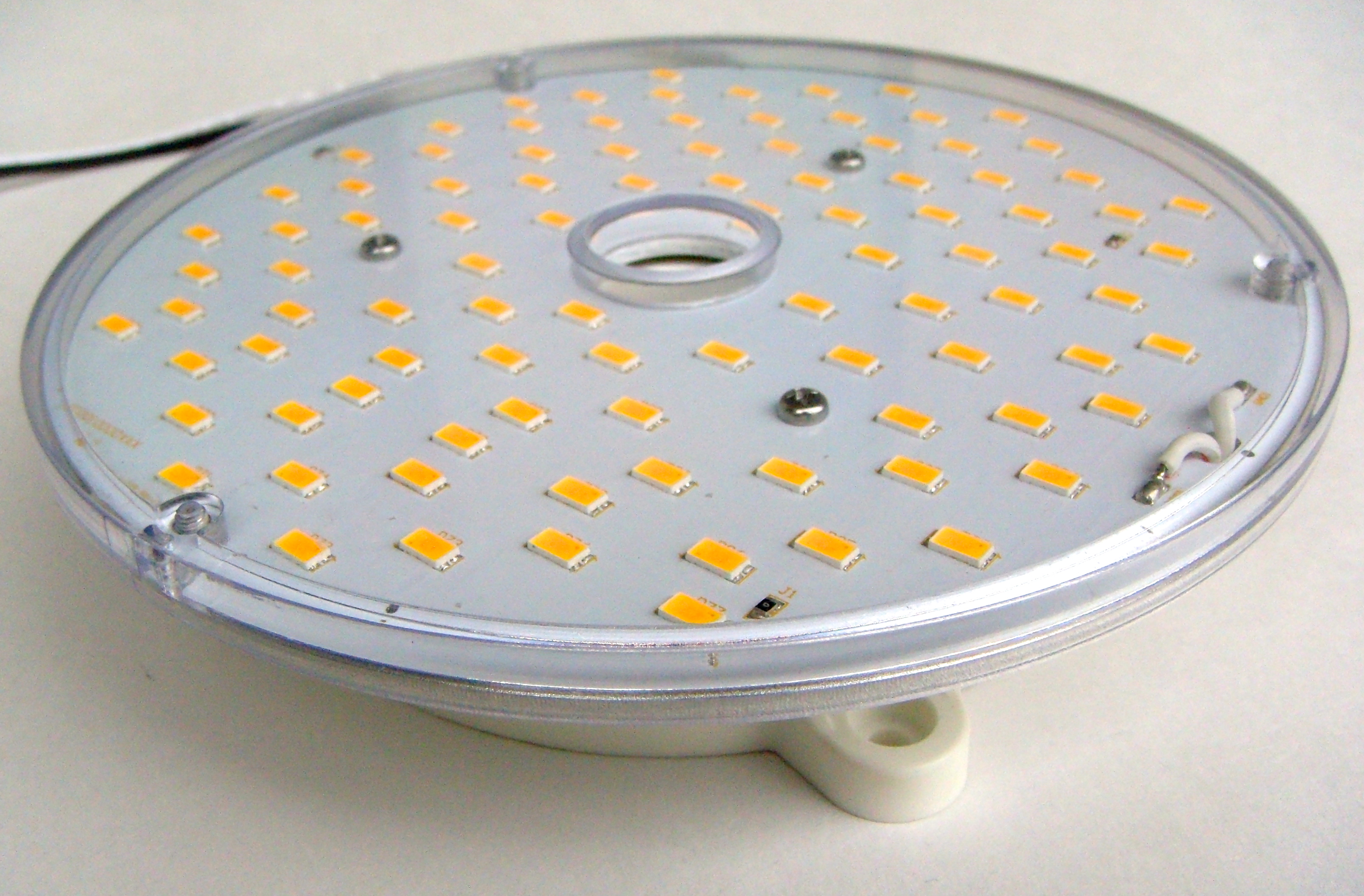 The Nesora 20watt LED Light Disc