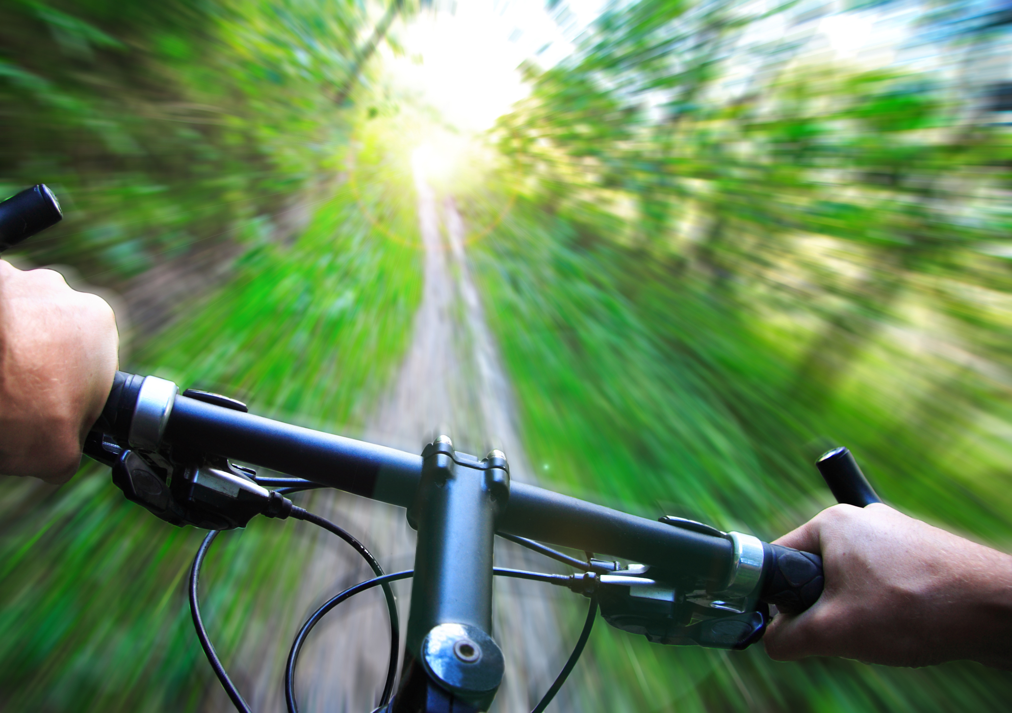 Garmin VIRB Offers Intense POV Wide Angles Mountain Biking and Image Satbilization