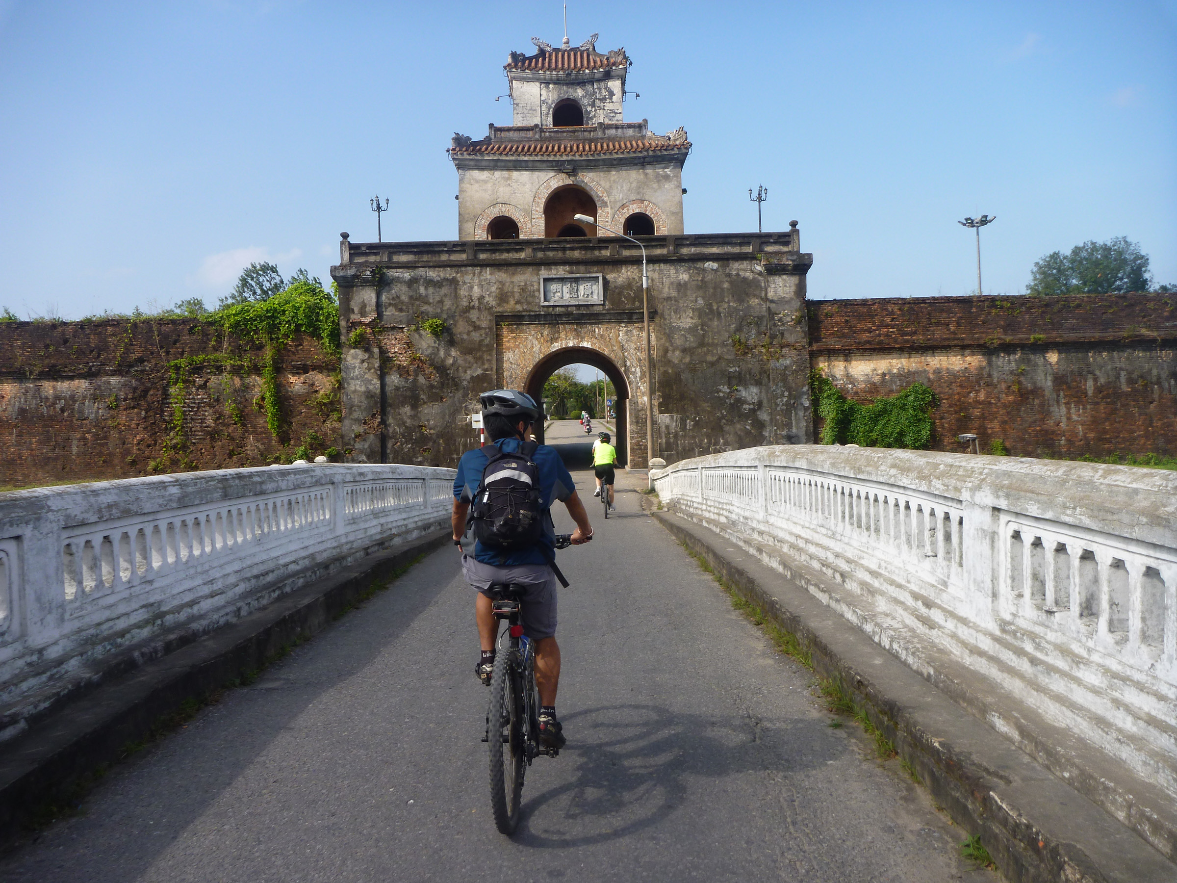 Learn about Vietnam alongside historians, anthropologists and your knowledgeable guides.