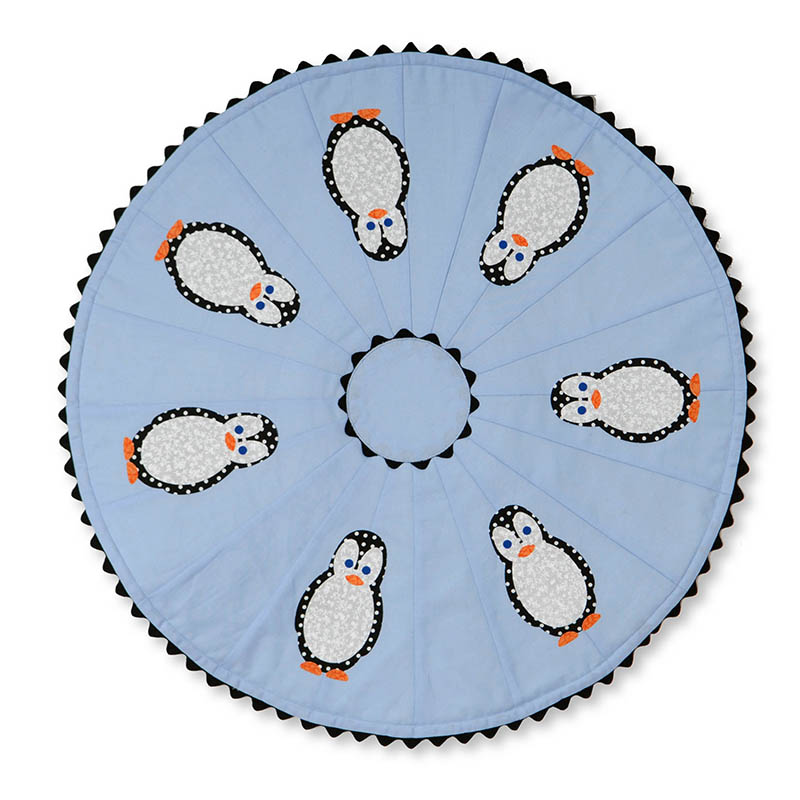 Create fun appliqué projects using the Bigz™ Penguin die from Sizzix®.