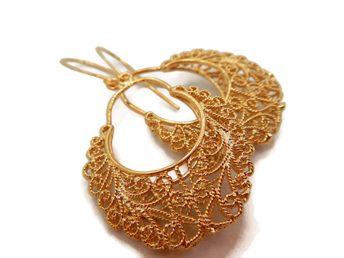 Simply Stunning Earrings in Gold