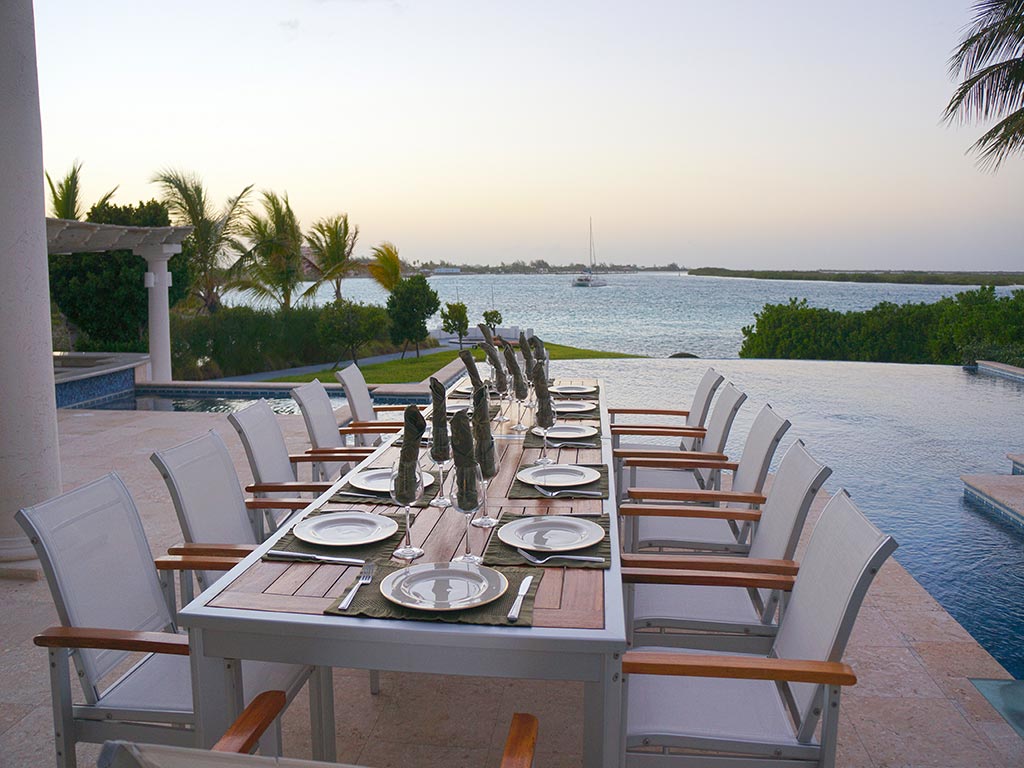 Outdoor dining at Villa Blanche