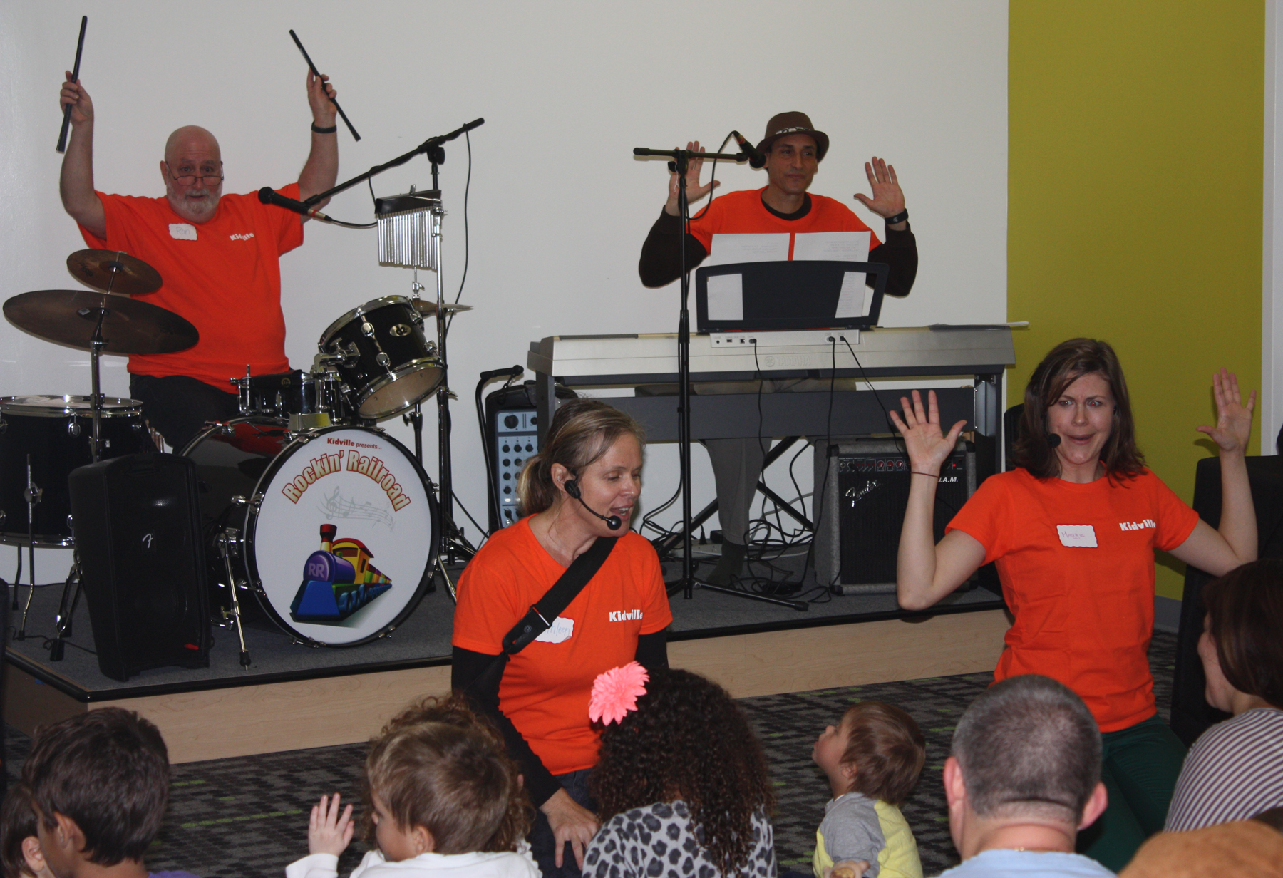 Kidville’s signature Rockin’ Railroad band brought down the house during Grand Opening weekend performances. The children’s band performed three live shows daily, taking children on an exciting journe