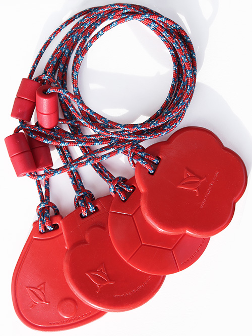 SentioCHEWS Red chewable jewelry set