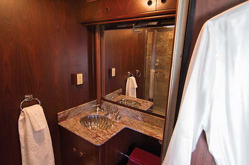 Pullman Rail Journeys - Bathroom, Master Bedroom - Luxury Train Club