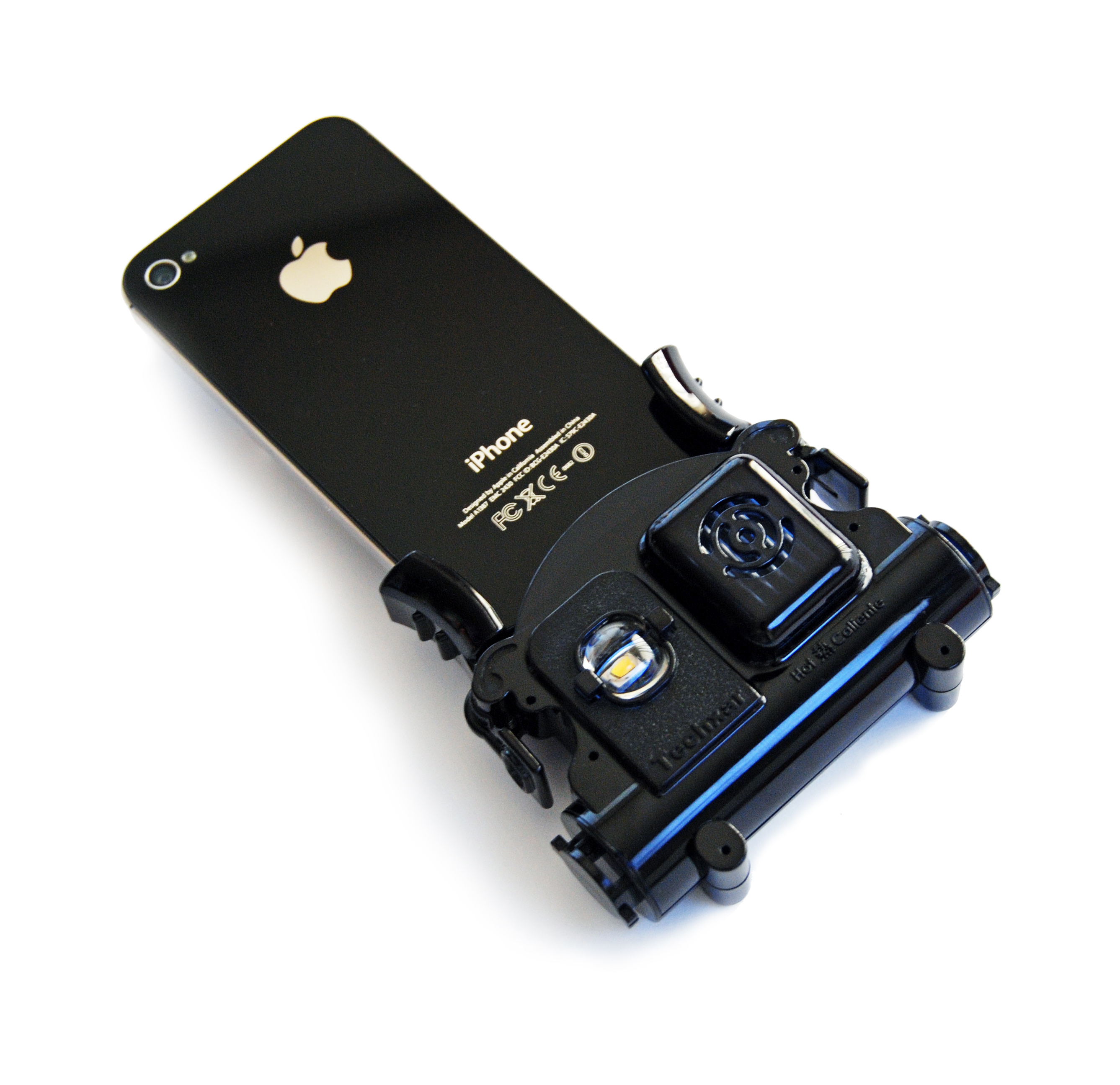 Techxar Photo Video Light significantly improves photo and video quality at night over the built-in iPhone LED flash