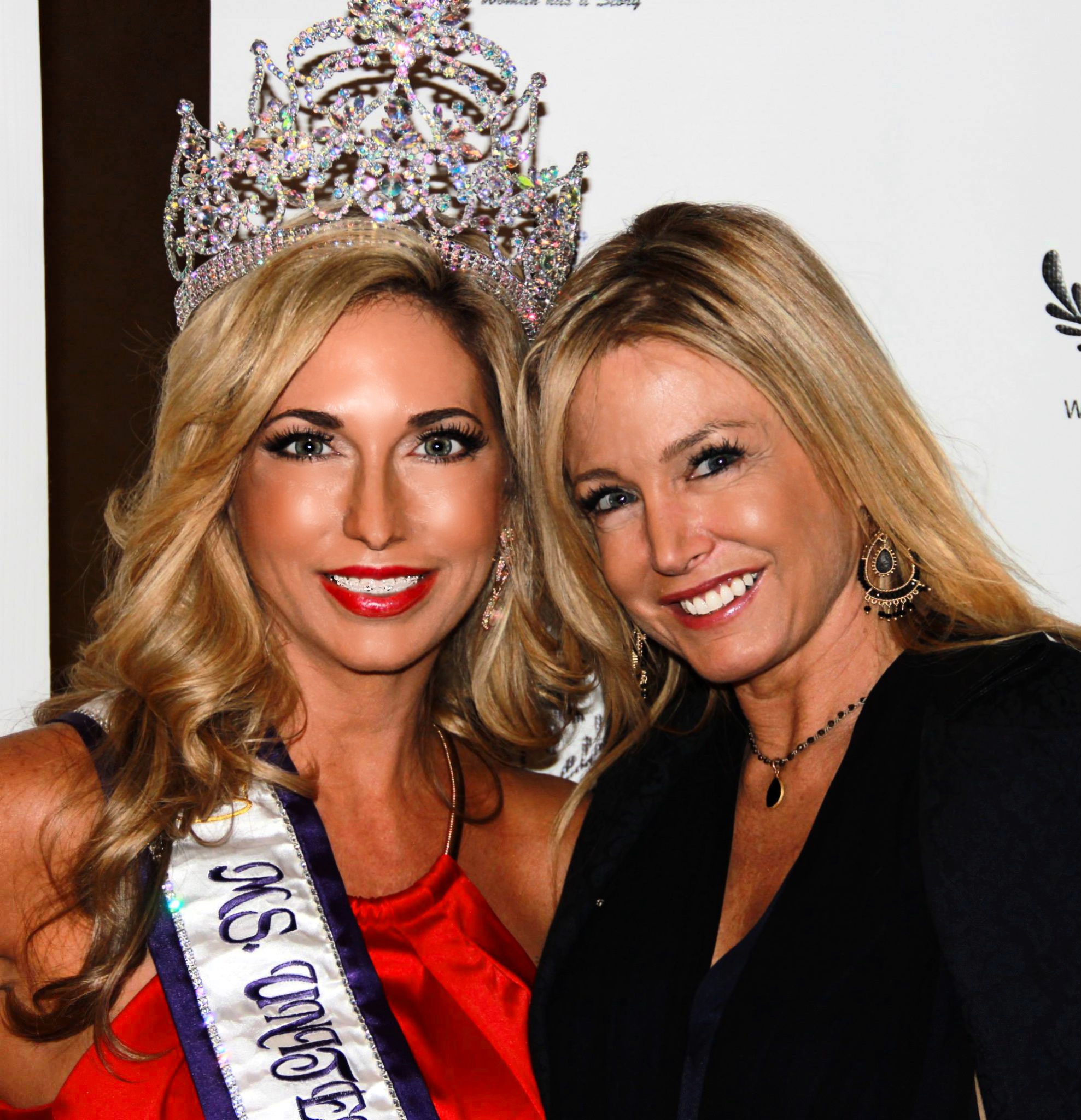 Carla Gonzalez, Ms. United Nation International 2013-14 and Lisa J, Waldrep, JD CPC PES - Judges at the Women of Achievement Pageant.