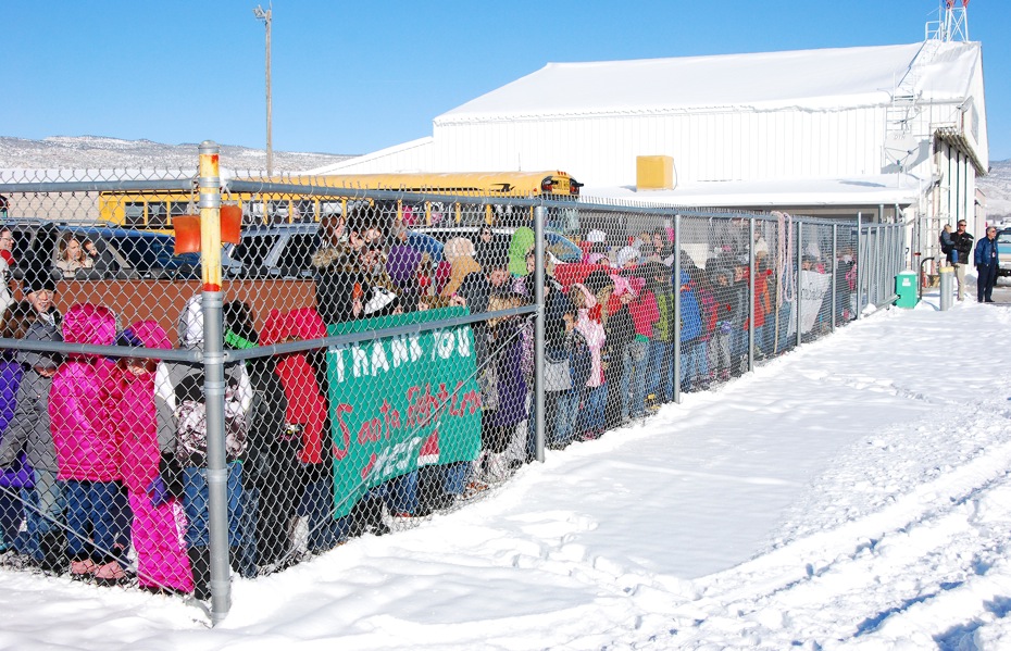 Cedar City's East Elementary kids await Santa's 2012 arrival