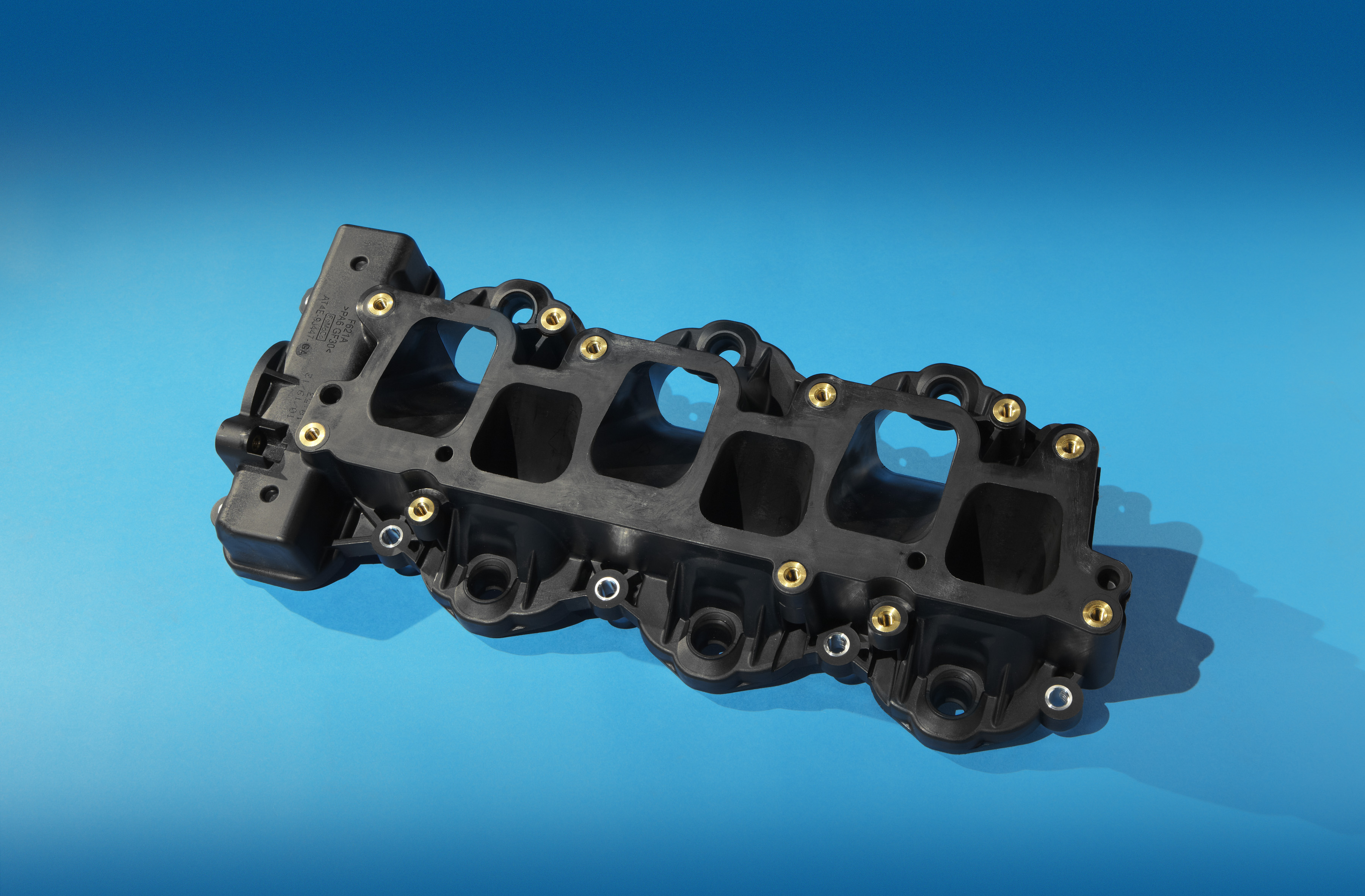 Overmolded Coolant Crossover Made with DuPont™ Zytel® HTN PPA