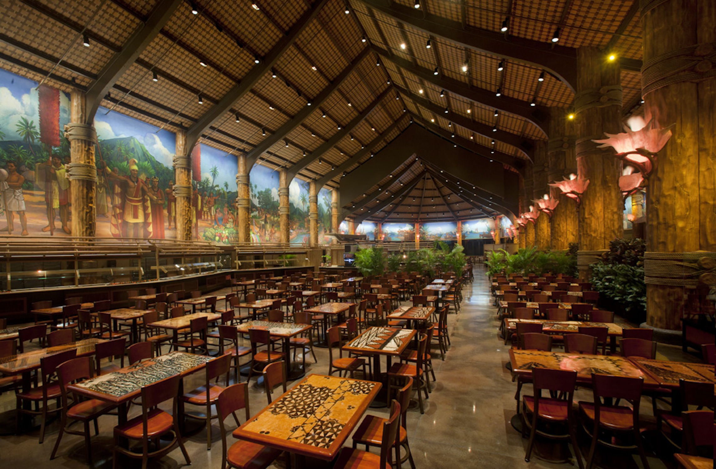 PCC opened the renovated Gateway restaurant in 2011, with a new design that showcases the cultural architecture of authentic Hawaii.