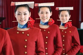 how to become a flight attendant