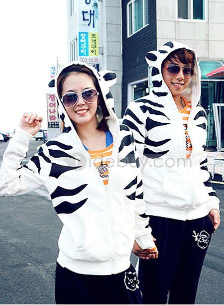 Korean Style Leopard Specific Couple Hoodies