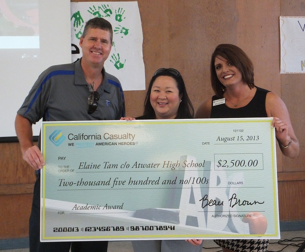 Previous California Casualty Academic Award Winner Elaine Tam (C)