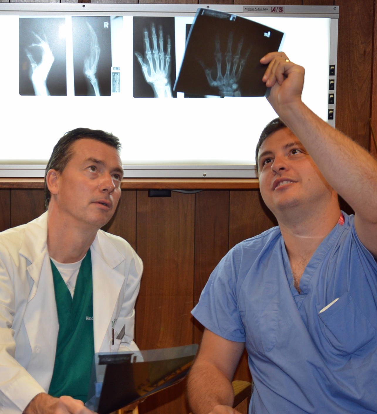 Dr. Kai-Uwe Mazur and Dr. Dominic Mintalucci  at The Hand Center at SRO