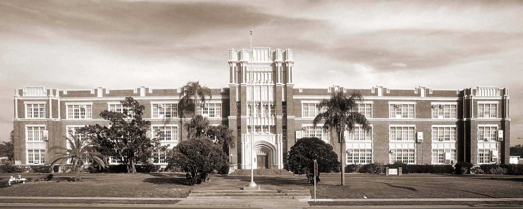 Historic Sarasota High School, future home of the Sarasota Museum of Art (Photo by Dick Dickinson)