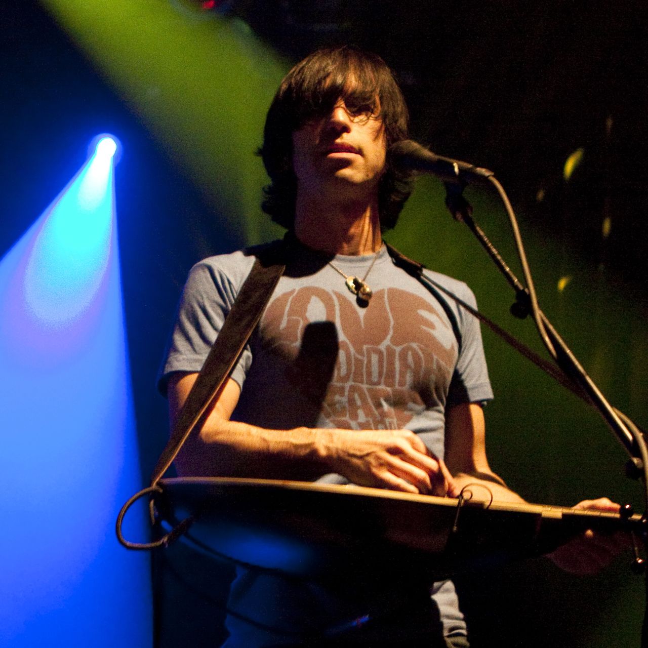 MikelParis performing GuitarDrumming