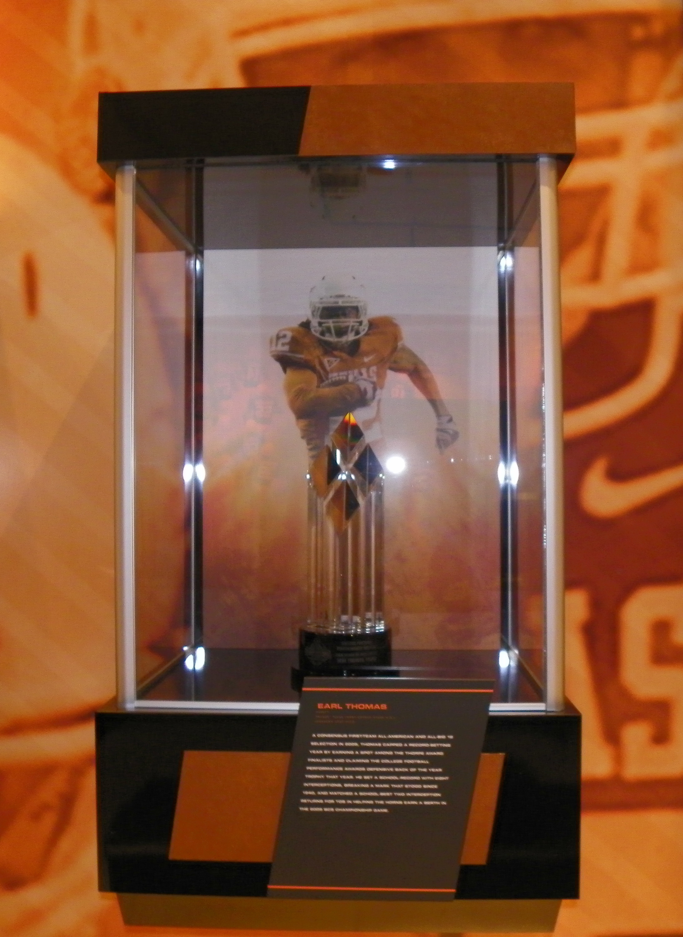 2009 CFPA Defensive Back Trophy - Earl Thomas