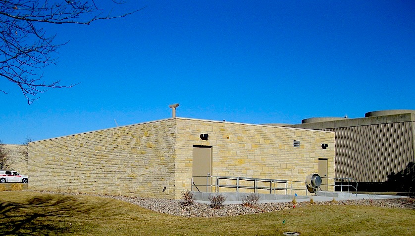 A limestone facade helps the chiller plant blend with campus architecture.