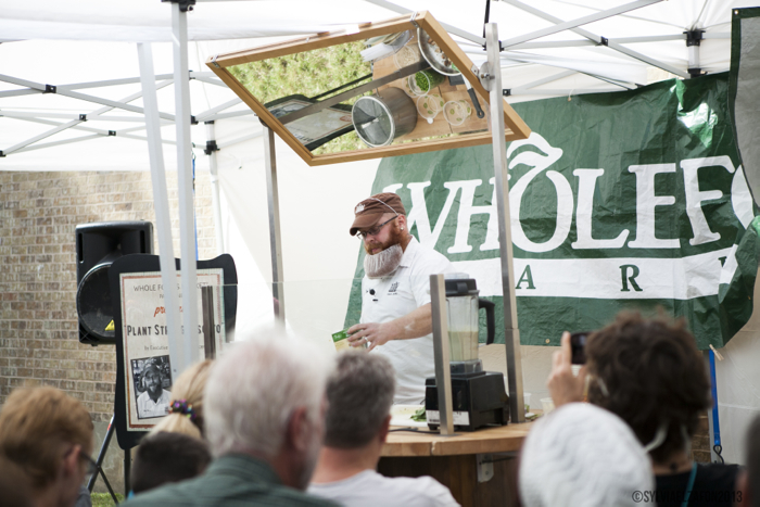 Food demos at Texas Veggie Fair are popular attractions.