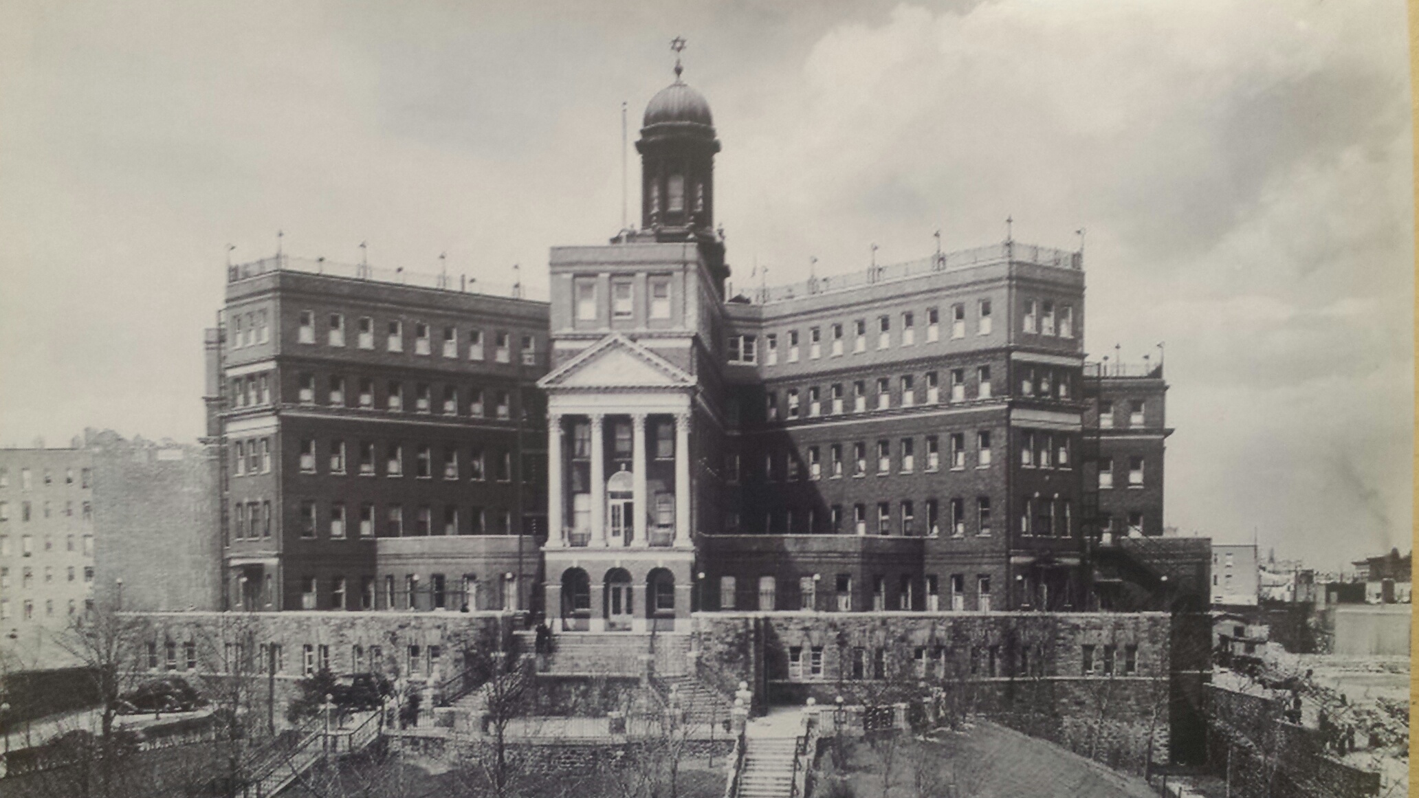 Findlay Teller Building (circa 1930)