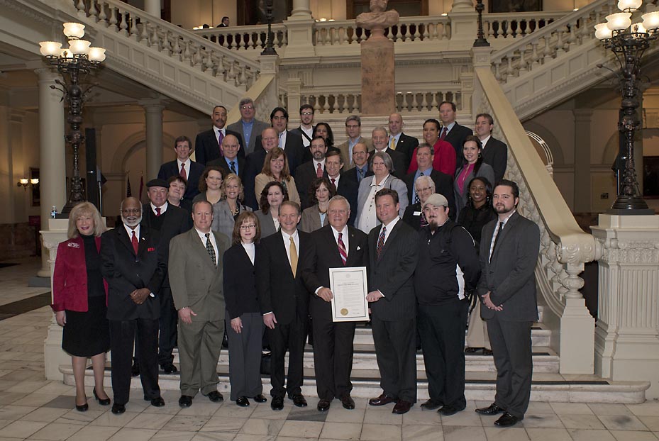 GME Leadership Team and Advisory Board pose with Gov. Deal