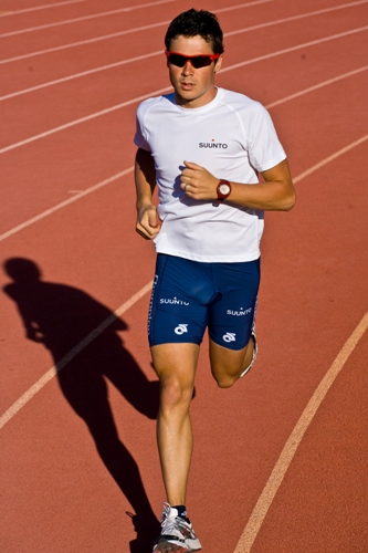 London Olympic Silver Medalist In Triathlon Javier Gomez Uses Ambit 2 In His Training