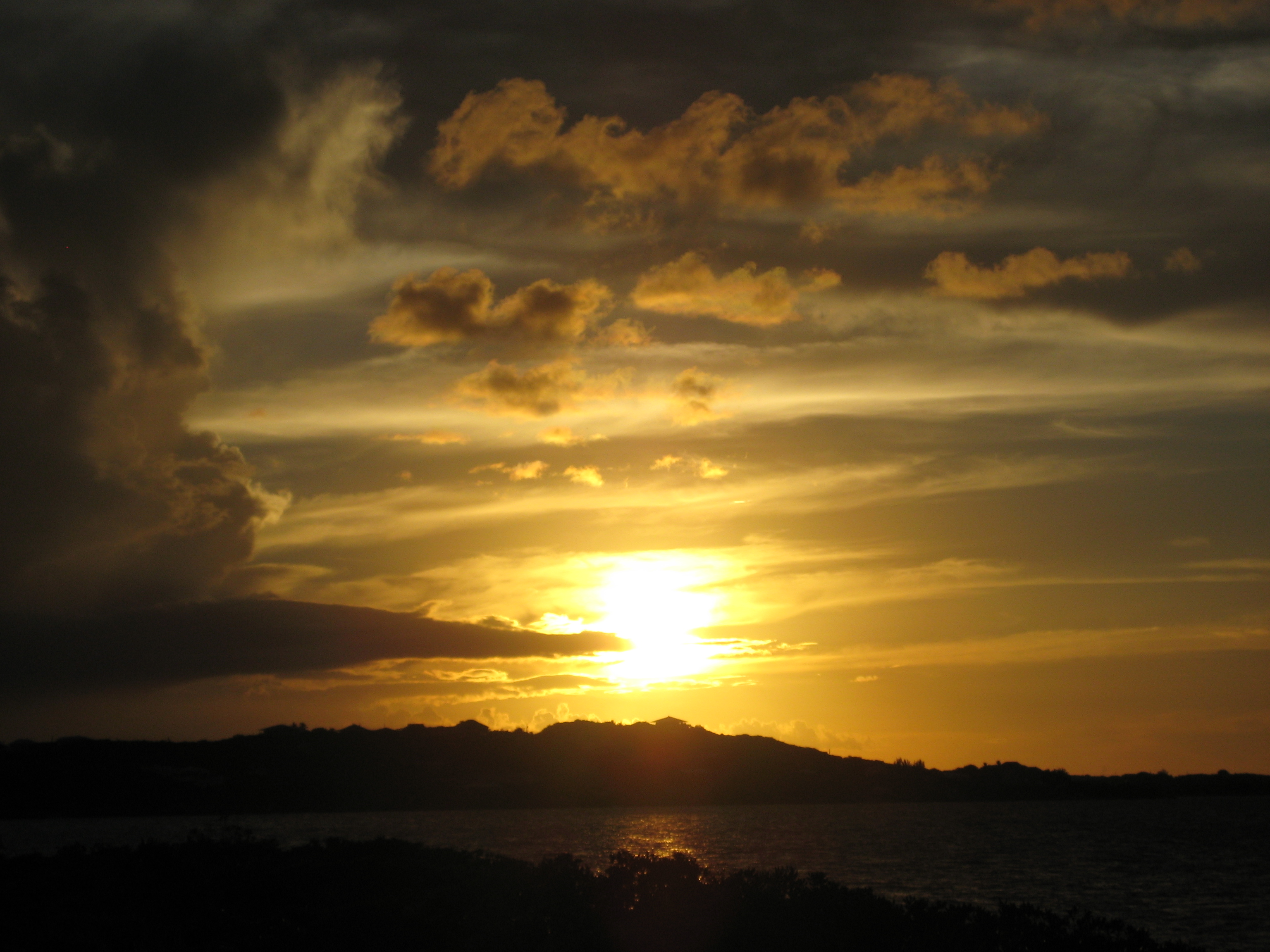 A perfect mix - Caribbean sunsets and Caribbean rum