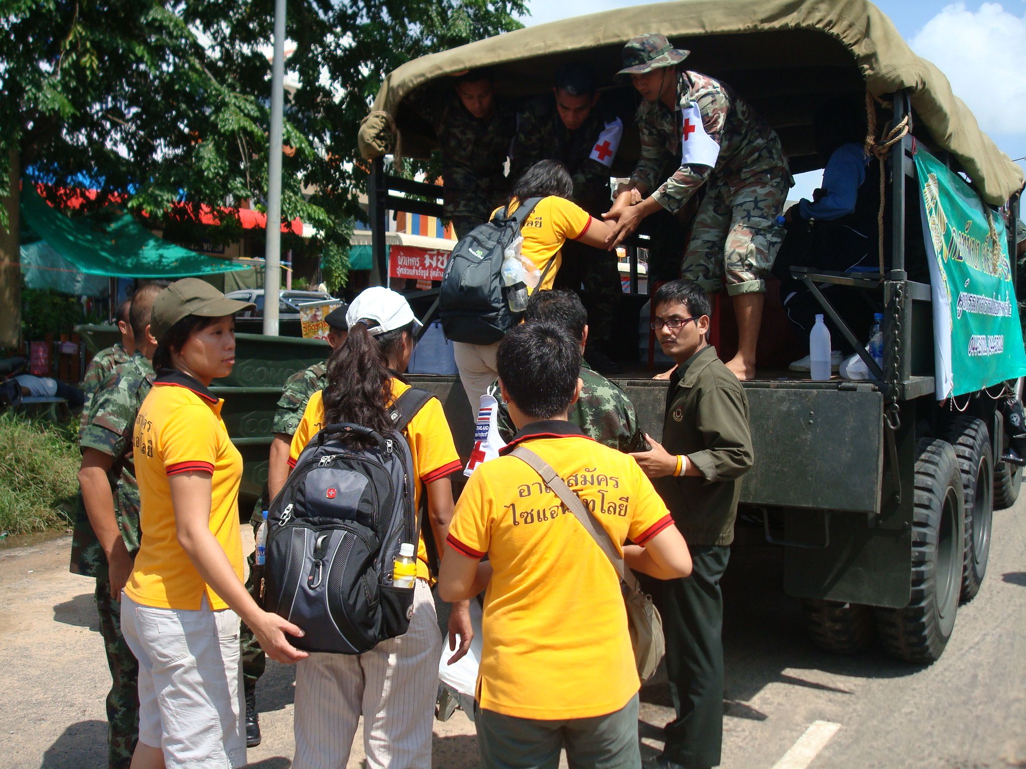 Scientology Volunteer Ministers of Si Racha, Thailand, active in times of disaster.
