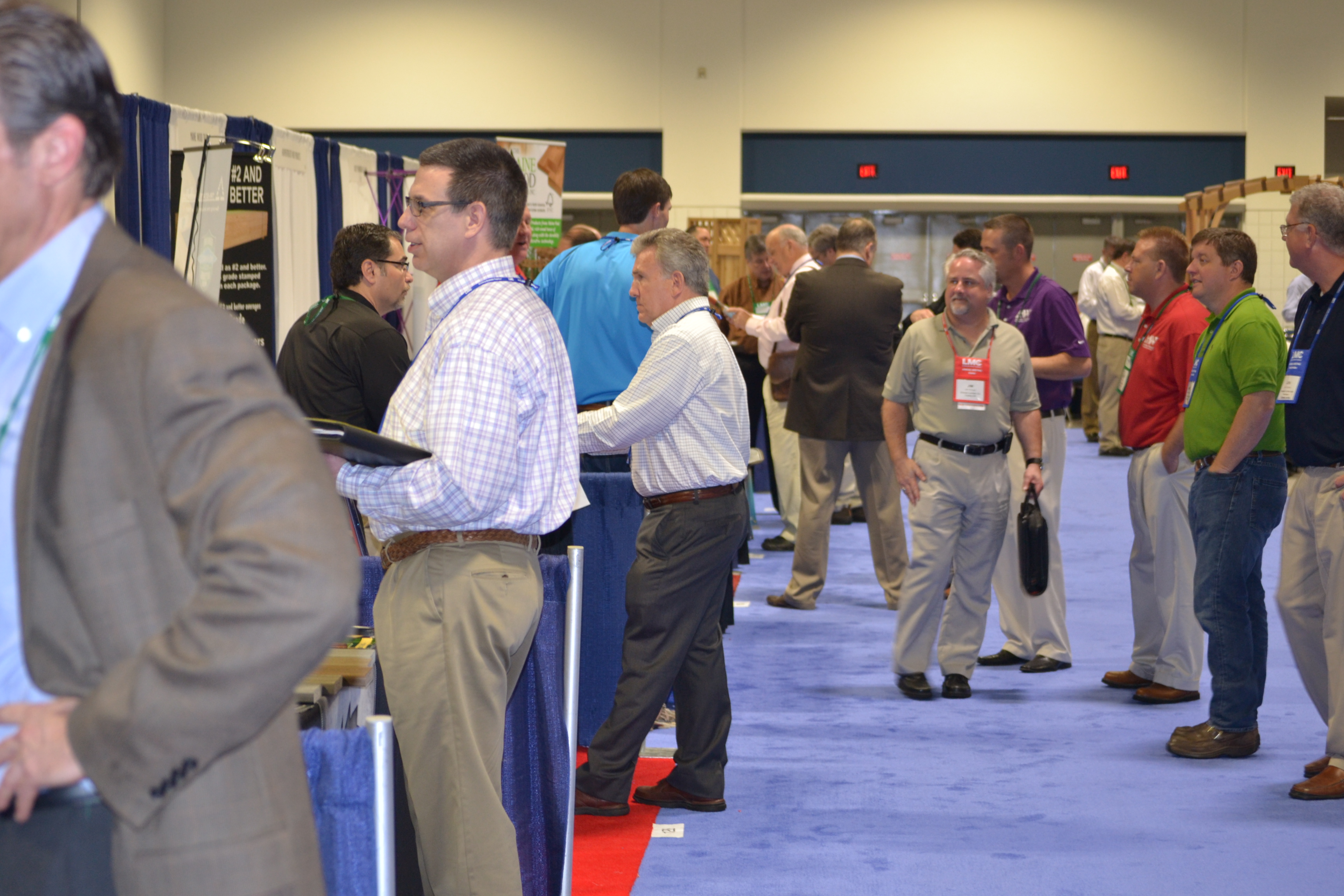 Busy Showfloor in Tampa for LMC's Annual Meeting