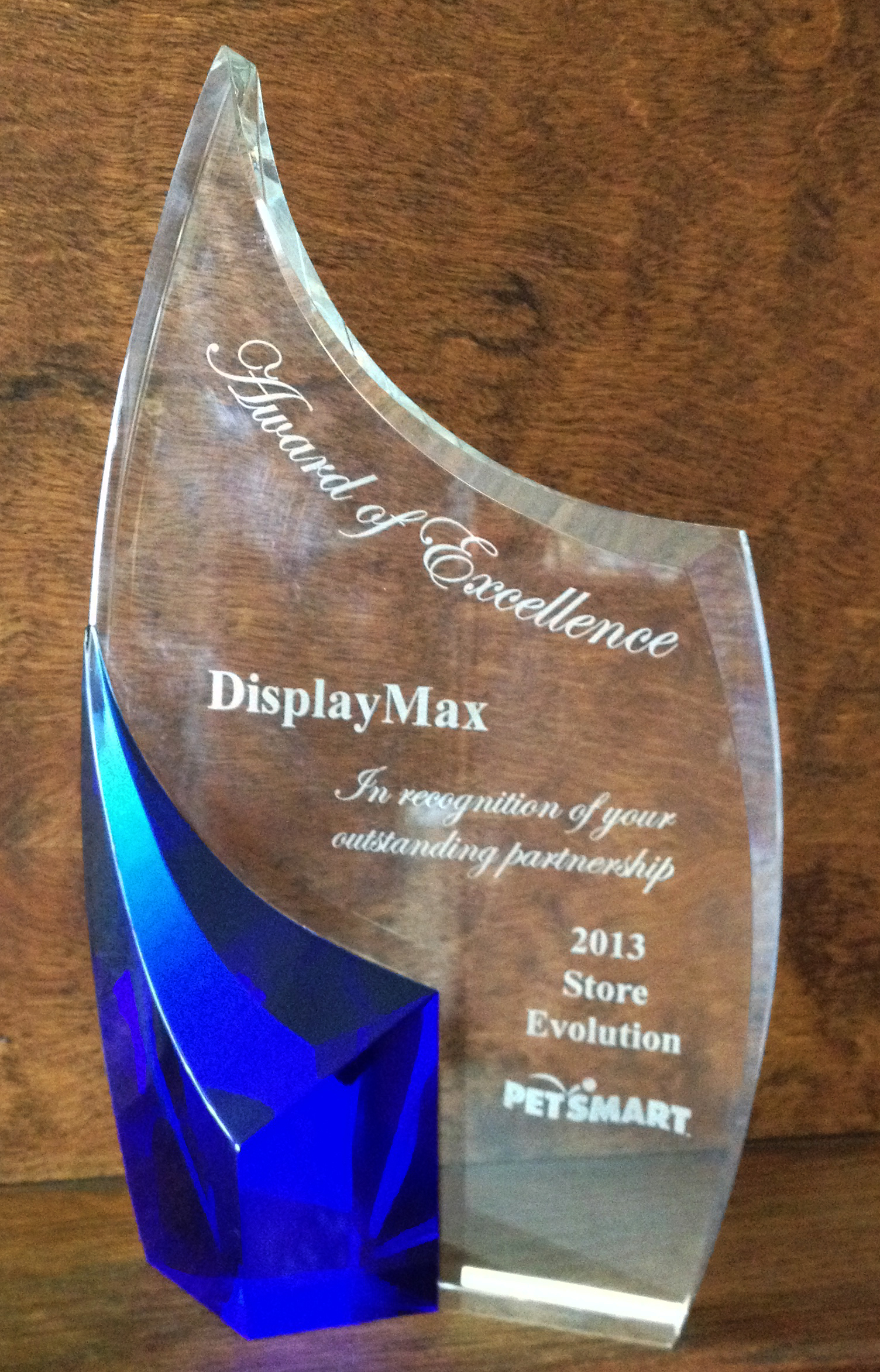 PetSmart Merchandising Company of the Year Award 2013 goes to DisplayMax Merchandising Services