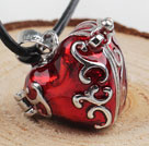 Fashion Design Red Heart Shape Metal Pendant Necklace with Black Leather