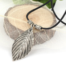 Classic Design Tibet Silver Leaf Shape Pendant Necklace