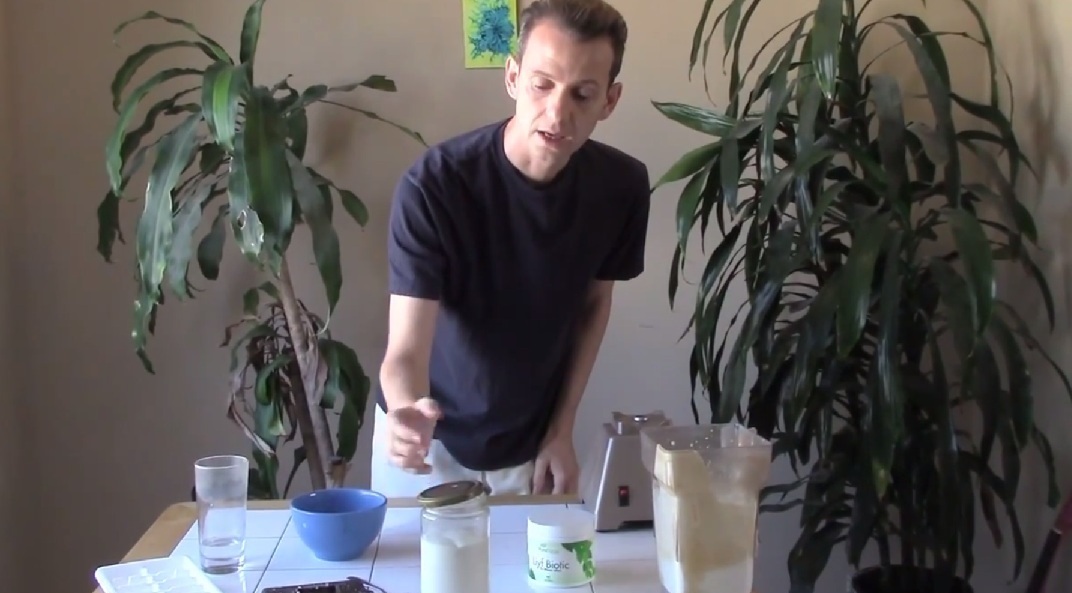 When setting raw yogurt to cultivate, leave lid slightly open